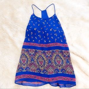 4/$25 Norah | blue paisley print tank top size small
